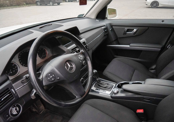 Mercedes-Benz GLK cena 48900 przebieg: 268500, rok produkcji 2010 z Kielce małe 172